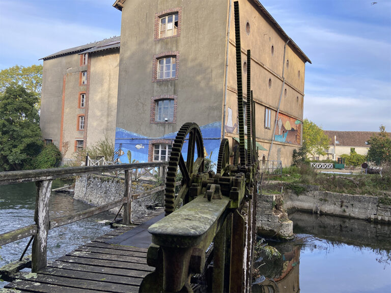 You are currently viewing Le Moulin Bleu vous ouvre les portes du Moulin de Vernouillet